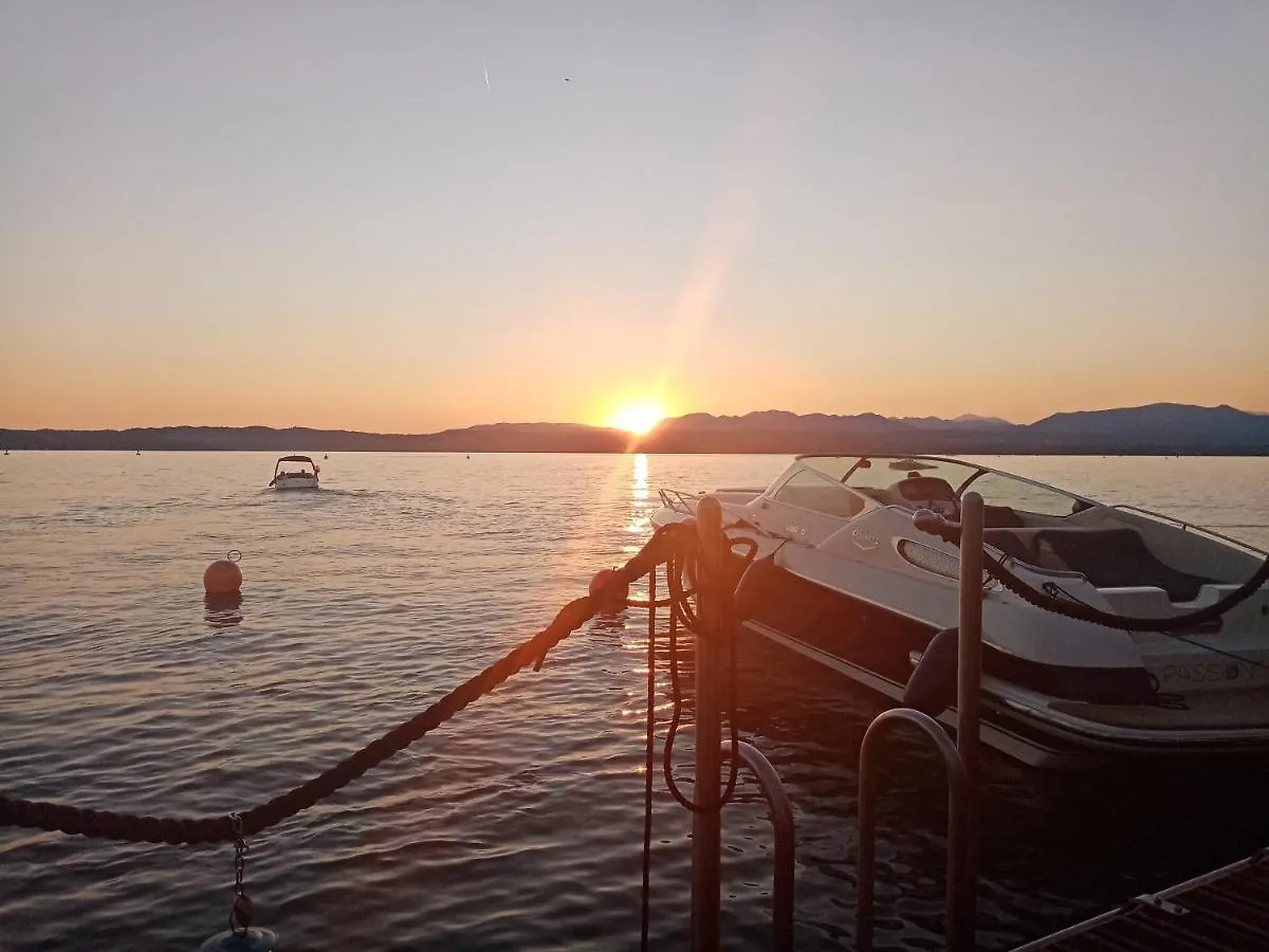 Apartment Casa Lugana 8 - Monolocale Con Piscina Fronte Lago Sirmione Italy