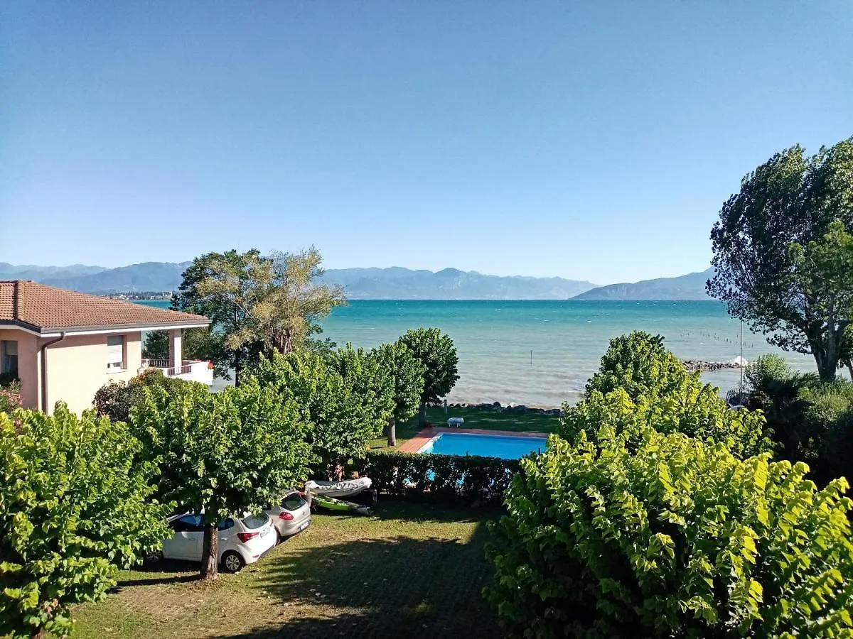 Apartment Casa Lugana 8 - Monolocale Con Piscina Fronte Lago Sirmione Italy